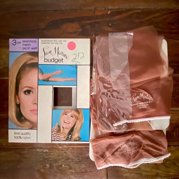 vtg 2 Prs SAN MARINO Seamless Mesh Picot Welt Nylon Stockings Size 10 Sunset NIB - Picture 1 of 6